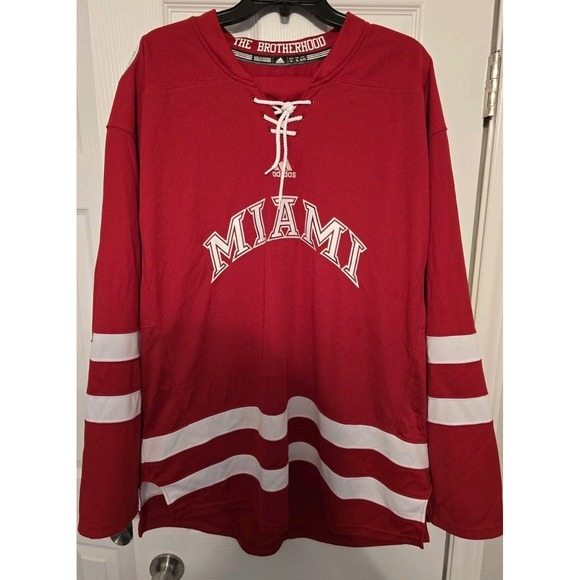 ADIDAS Miami University Red Hawks Hockey Jersey Size XL Spellout Seal Patch